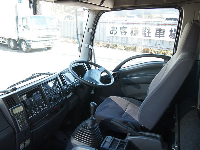 いすゞ フォワード 冷凍バン 中型 PKG-FRR90S2 年式 H22[写真13]