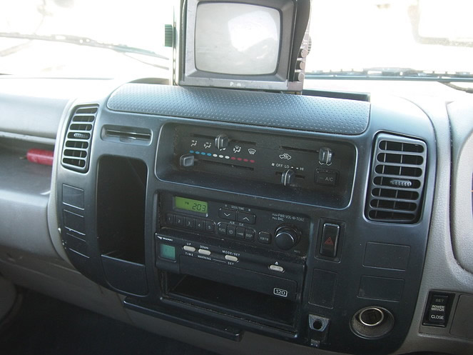 トヨタ ダイナ バン車 小型 KK-XZU307 年式 H16[写真07]