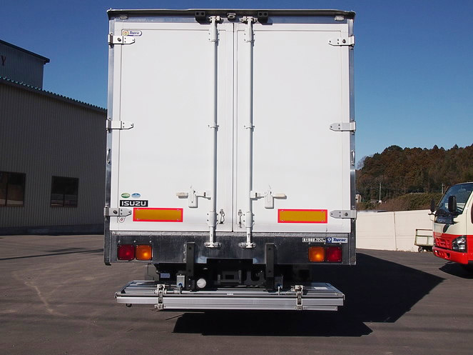 いすゞ フォワード 冷凍バン 中型 PKG-FRR90S2 年式 H22[写真09]