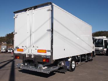 いすゞ フォワード 冷凍バン 中型 PKG-FRR90S2 年式 H22 [写真05]