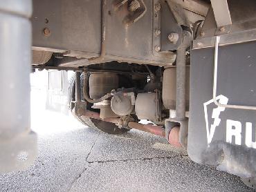 いすゞ ギガ ウイング車 大型 KL-CYJ51W3 年式 H13 [写真26]