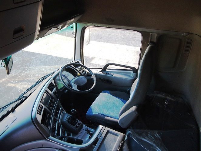 UDトラックス クオン ウイング車 大型 PKG-CG4ZA 年式 H18[写真14]