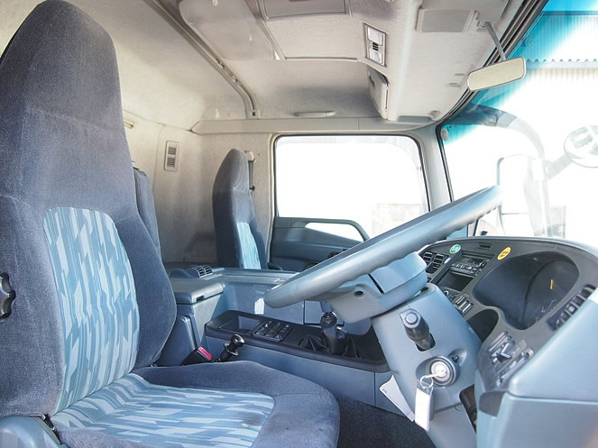 三菱ふそう スーパーグレート ウイング車 大型 PJ-FS54JVZ 年式 H16[写真13]