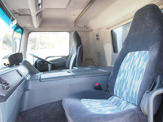 三菱ふそう スーパーグレート ウイング車 大型 PJ-FS54JVZ 年式 H16[写真17]