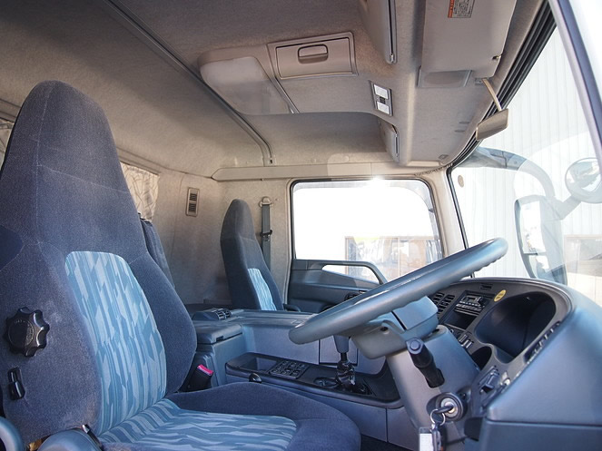 三菱ふそう スーパーグレート 平ボディ 大型 PJ-FS54JZ 年式 H19[写真17]