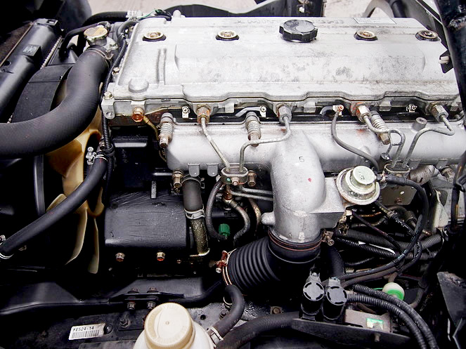 三菱ふそう キャンター ウイング車 小型 KK-FE82EEV 年式 H15[写真17]