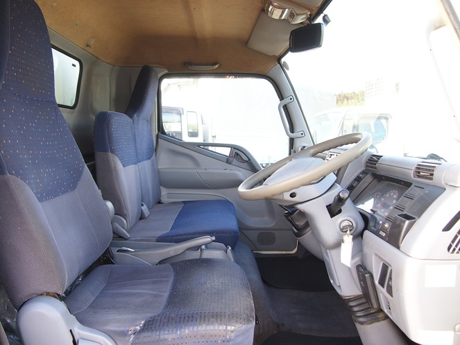 三菱ふそう キャンター 冷凍バン 小型 PA-FE82DEV 年式 H16[写真07]