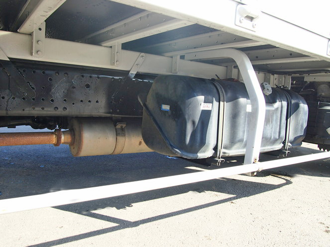 いすゞ エルフ ウイング車 小型 PA-NPR81N 年式 H18[写真22]