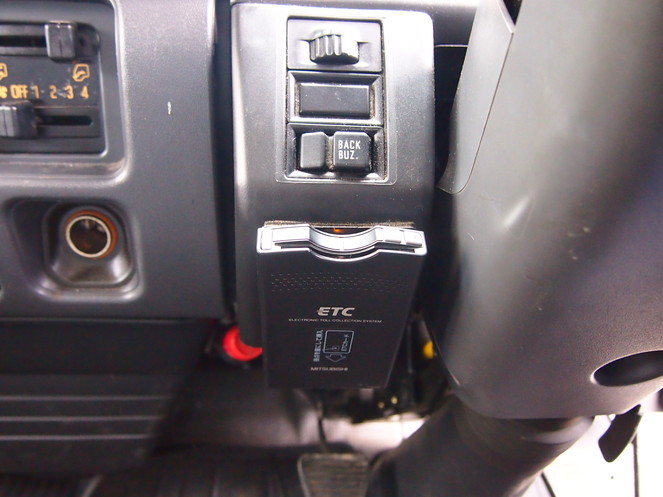 いすゞ エルフ バン車 小型 PA-NPR81N 年式 H18[写真09]