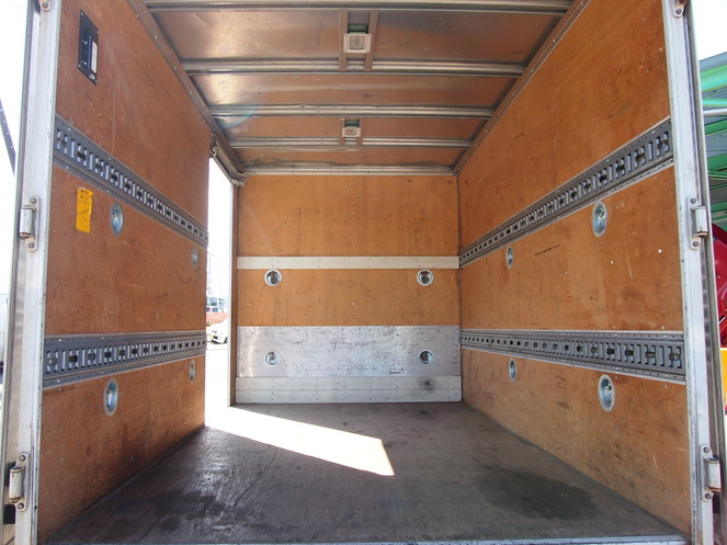 いすゞ エルフ バン車 小型 BKG-NMR85AN 年式 H20[写真09]