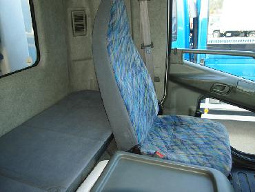 三菱ふそう ファイター 冷凍ウイング 中型 KK-FK61HK 年式 H16 [写真16]