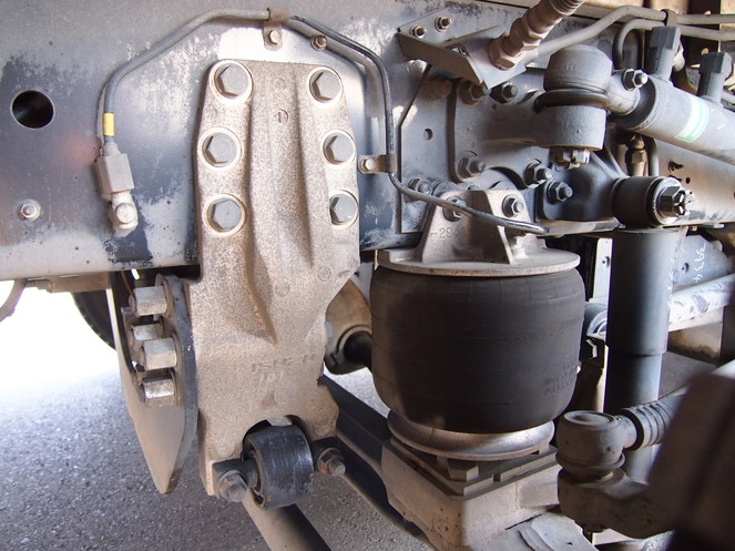 いすゞ ギガ ウイング車 大型 PJ-CYJ77W6A 年式 H18[写真25]