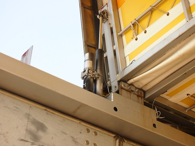 いすゞ フォワード ウイング車 中型 KK-FRR35L4 年式 H13[写真13]