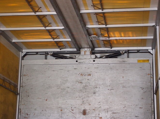 いすゞ フォワード ウイング車 中型 KK-FRR35L4 年式 H13[写真17]