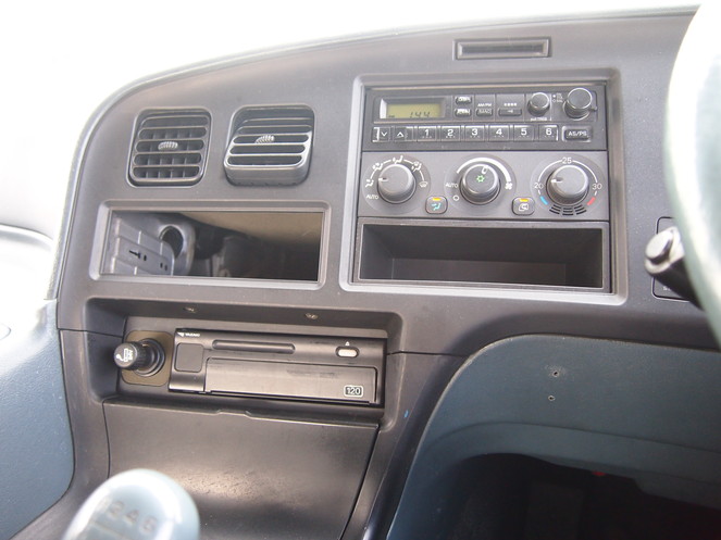 三菱ふそう スーパーグレート 平ボディ 大型 KL-FS54JVZ 年式 H15[写真11]