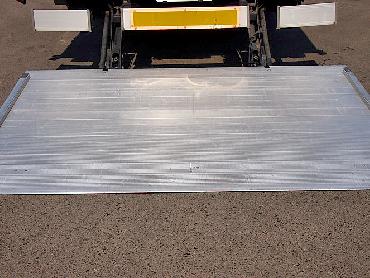 いすゞ ギガ ウイング車 大型 PJ-CYJ77W6A 年式 H18 [写真12]