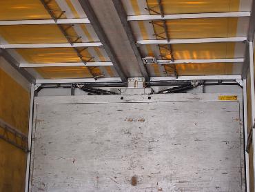 いすゞ フォワード ウイング車 中型 KK-FRR35L4 年式 H13 [写真17]