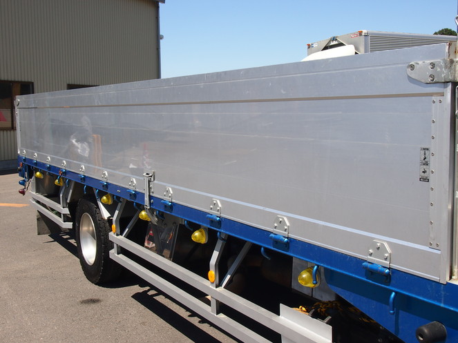 いすゞ フォワード 平ボディ 中型 PDG-FRR34S2 年式 H20[写真08]