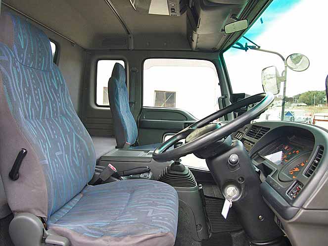 いすゞ フォワード バン車 中型 PA-FRR34L4 年式 H18[写真09]