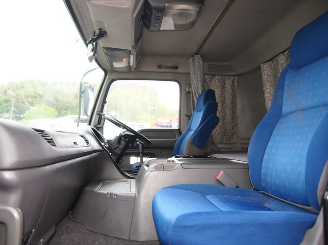 いすゞ  ウイング車 大型 PDG-CYL77V8 年式 H19[写真08]