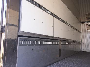 三菱ふそう ファイター 冷凍ウイング 中型 PA-FK61F 年式 H19 [写真16]