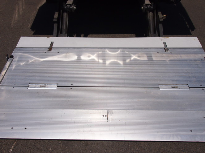 三菱ふそう キャンター 冷凍バン 小型 PDG-FE82D 年式 H20[写真11]