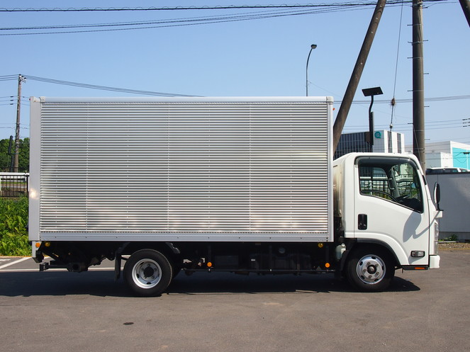 いすゞ エルフ バン車 小型 BKG-NMR85AN 年式 H19[写真06]