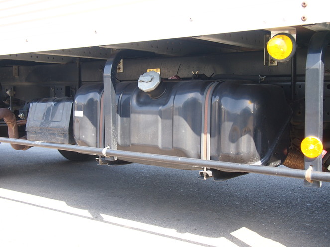 いすゞ エルフ バン車 小型 BKG-NMR85AN 年式 H19[写真27]