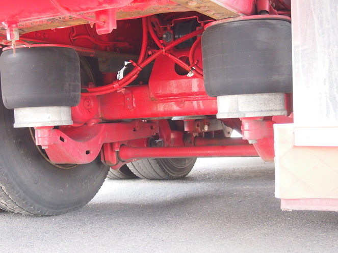 いすゞ ギガ ウイング車 大型 PJ-CYL51V5 年式 H17[写真18]