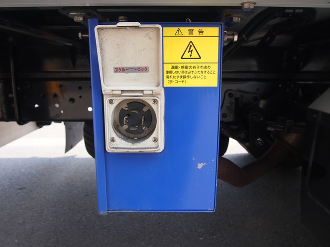 いすゞ エルフ 冷凍バン 小型 PKG-NPR75N 年式 H22[写真13]