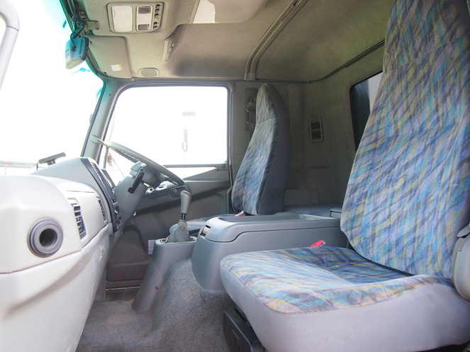 三菱ふそう ファイター ウイング車 中型 PA-FK61FK 年式 H17[写真12]