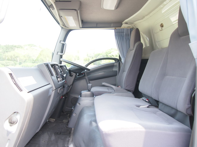 いすゞ エルフ 冷凍バン 小型 PKG-NPR75N 年式 H22[写真10]