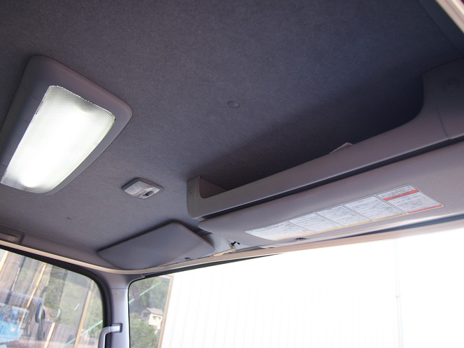 いすゞ エルフ 冷凍バン 小型 PKG-NPR75N 年式 H22[写真17]