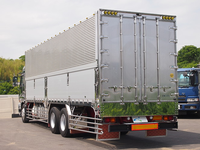 いすゞ ギガ ウイング車 大型 PJ-CYL51V5 年式 H17[写真04]