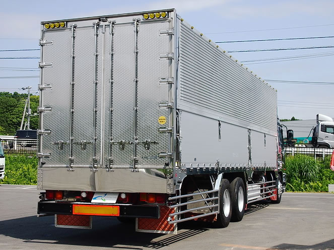 いすゞ ギガ ウイング車 大型 PJ-CYL51V5 年式 H17[写真05]