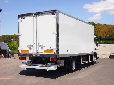 三菱ふそう キャンター 冷凍バン 小型 PDG-FE82D 年式 H20 [写真05]