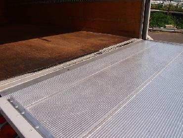 いすゞ エルフ バン車 小型 BKG-NMR85AN 年式 H19 [写真21]