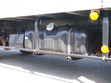 いすゞ エルフ バン車 小型 BKG-NMR85AN 年式 H19 [写真27]