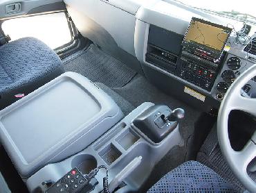 三菱ふそう ファイター ウイング車 中型 PA-FK64F 年式 H19 [写真16]