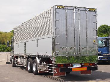 いすゞ ギガ ウイング車 大型 PJ-CYL51V5 年式 H17 [写真04]