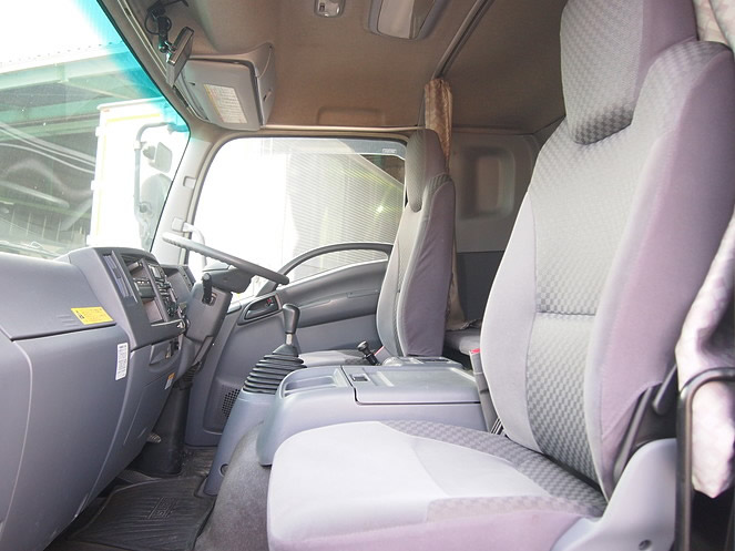 いすゞ フォワード 冷凍ウイング 中増t PKG-FSR34T2 年式 H19[写真16]