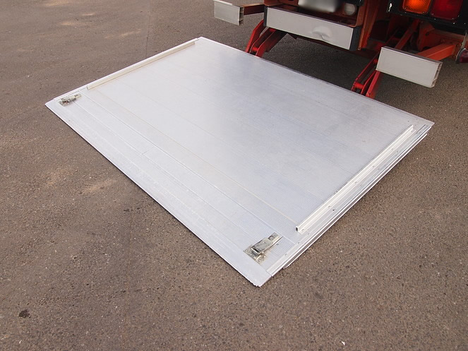 三菱ふそう ファイター ウイング車 中型 PA-FK61FK 年式 H17[写真08]