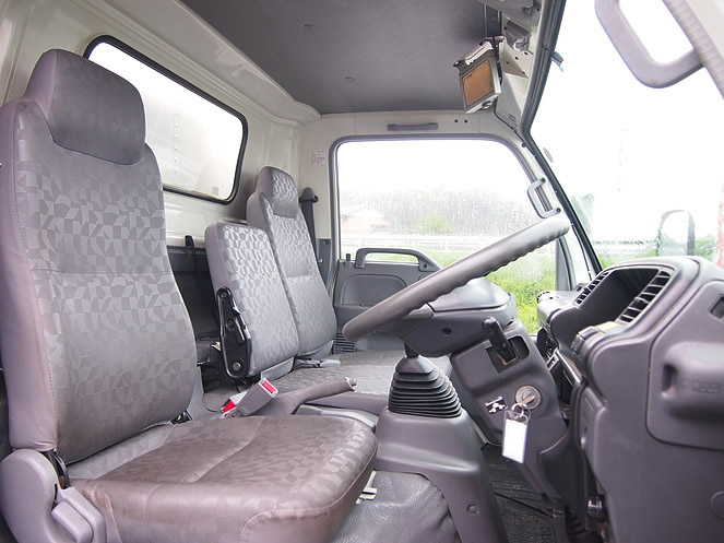 いすゞ エルフ バン車 小型 PB-NPR81AN 年式 H19[写真13]