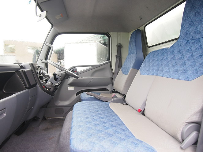 三菱ふそう キャンター バン車 小型 PA-FE82DEV 年式 H18[写真13]