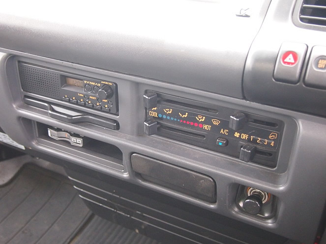 いすゞ エルフ バン車 小型 PB-NPR81AN 年式 H19[写真12]