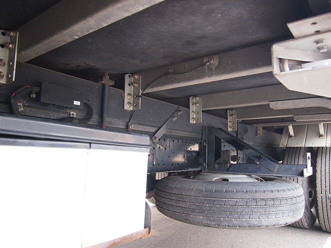 いすゞ エルフ バン車 小型 PB-NPR81AN 年式 H19[写真22]