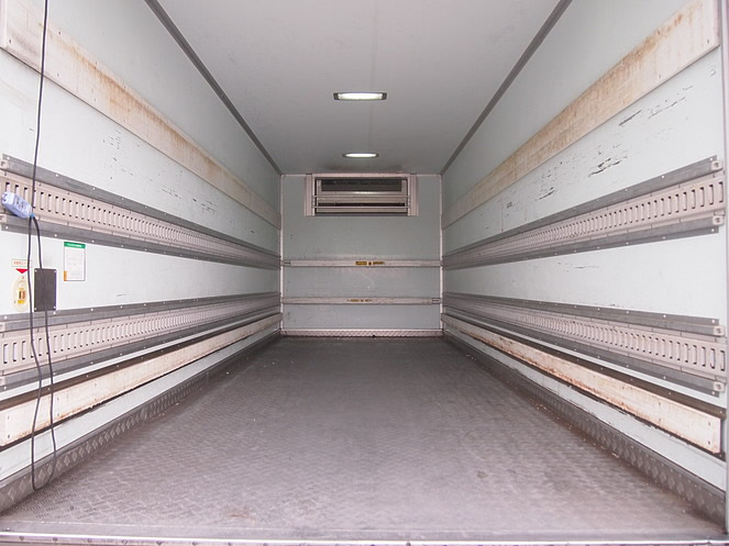 いすゞ フォワード 冷凍バン 中型 PKG-FRR90S2 年式 H19[写真10]