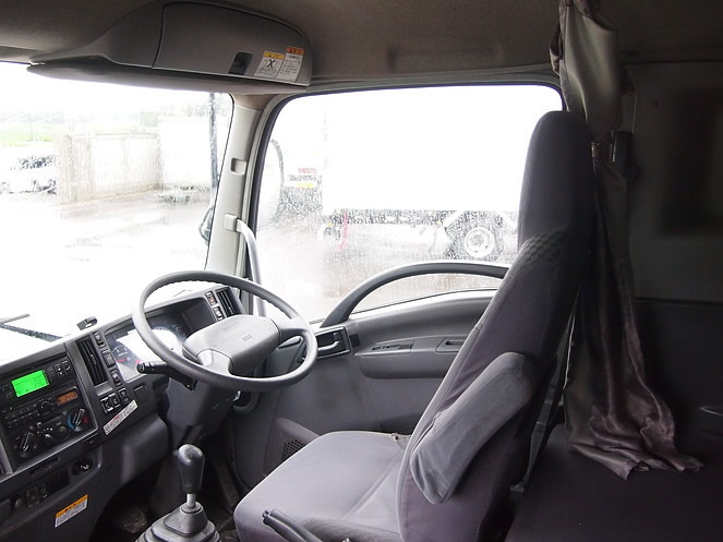 いすゞ フォワード 冷凍バン 中型 PKG-FRR90S2 年式 H19[写真15]