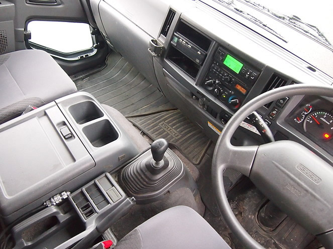 いすゞ フォワード 冷凍バン 中型 PKG-FRR90S2 年式 H19[写真12]