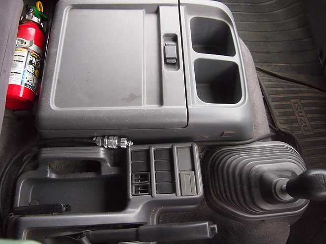 いすゞ フォワード 冷凍バン 中型 PKG-FRR90S2 年式 H19[写真13]